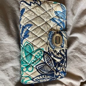 Vera Bradley wallet. Santiago pattern